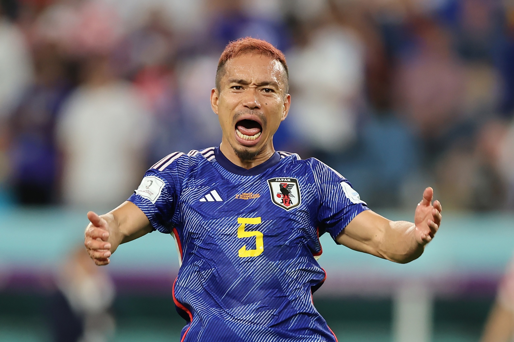 日媒:击败巴林后,长友佑都再现卡塔尔世界杯“Bravo”名场面